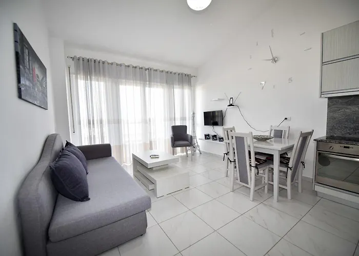 Apartment's Guraj * Велипойе