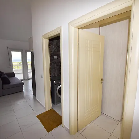 Apartment's Guraj Apartmán Velipojë