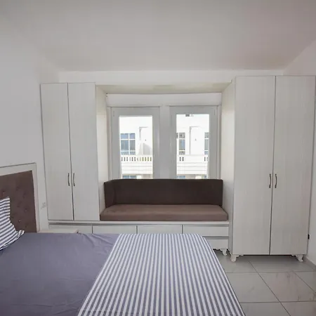 Apartment's Guraj Апартаменты