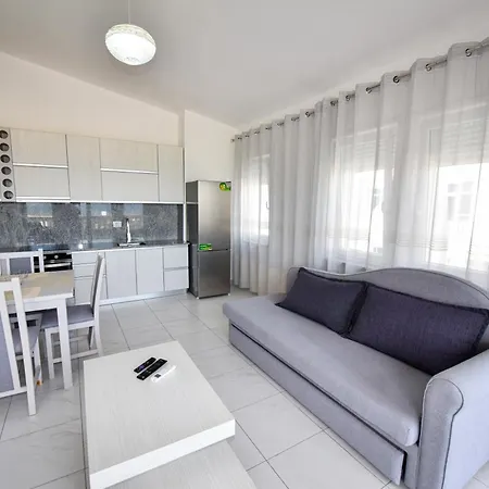 Apartment's Guraj Апартаменты