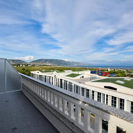 Apartment's Guraj * Velipojë