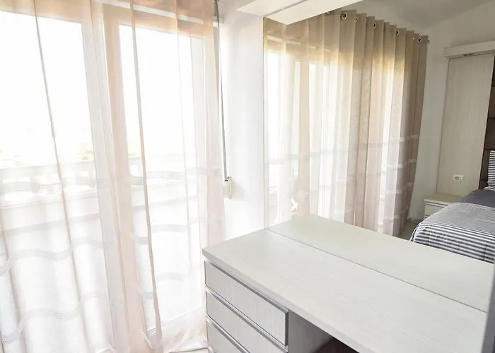 Διαμέρισμα Apartment's Guraj